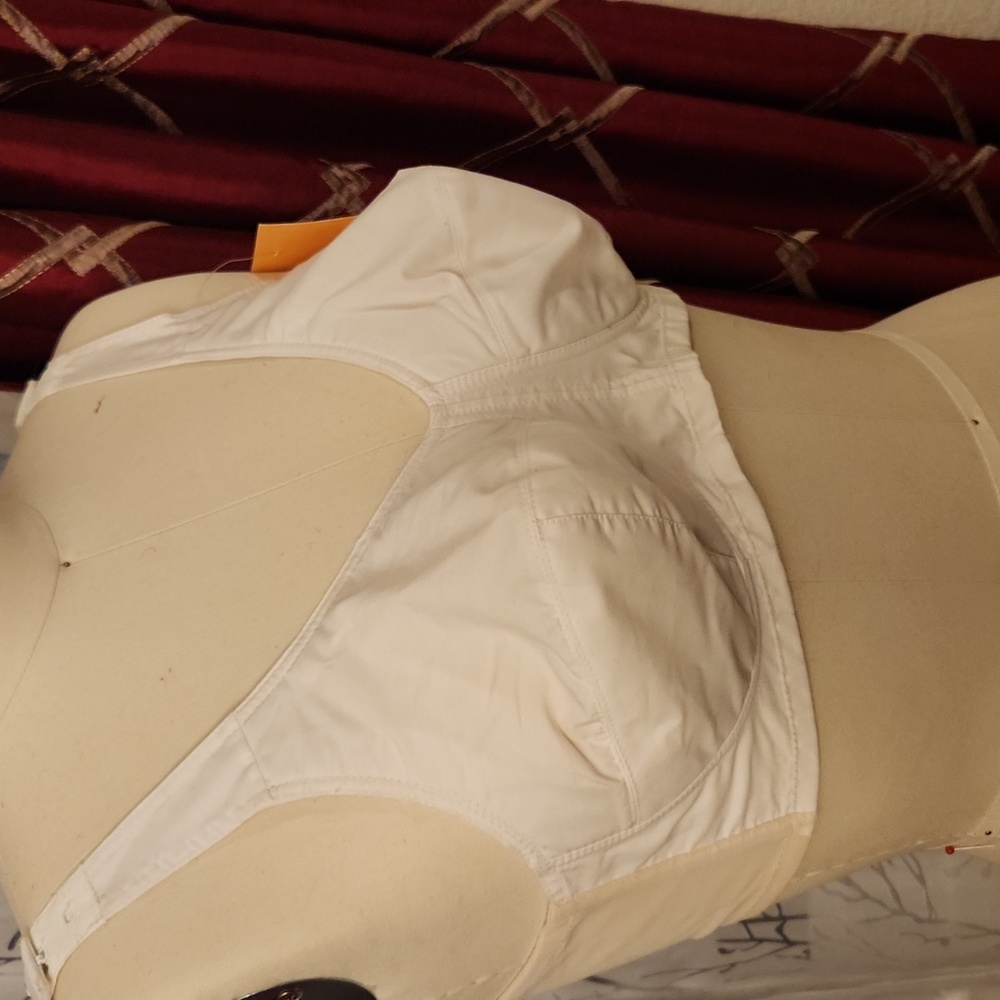 NWT Vintage Montgomery Ward Bullet Bra